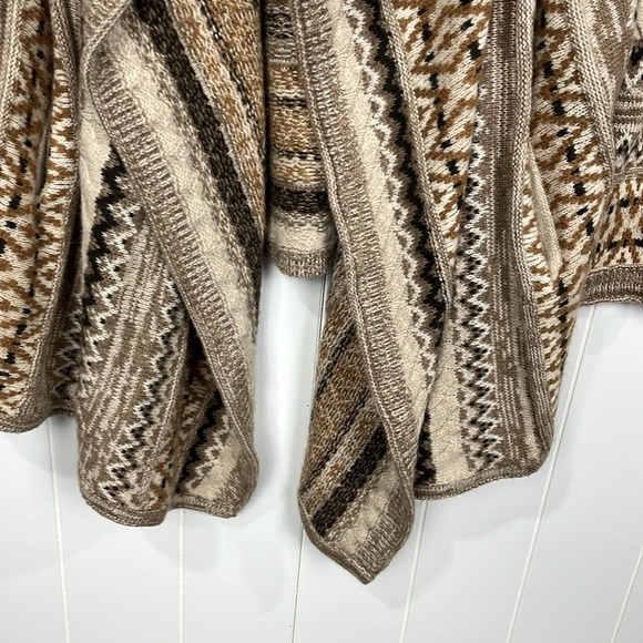 J. Jill Womens Waterfall Front Cardigan L Brown Tan Cream Pockets Aztec Wool EUC - Picture 6 of 15